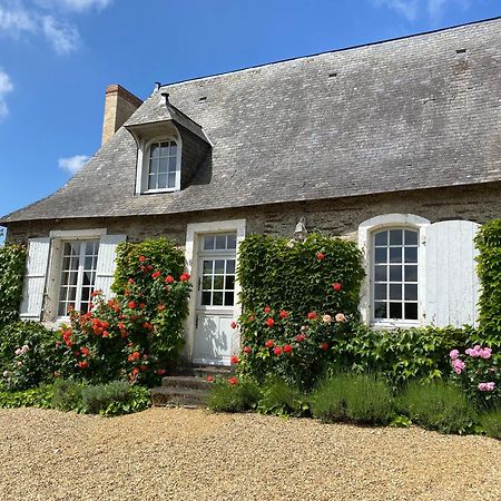 La Mouliniere, Jolie Longere Du Xviie Bed & Breakfast La Jaille-Yvon ภายนอก รูปภาพ